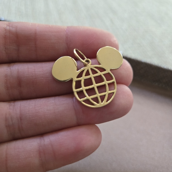 Vintage 14k Gold Mickey Mouse Globe Pendant - Picture 6 of 7